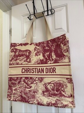 Christian Dior Straw Tote NEW in pkg sealed. Pic is demo of mine